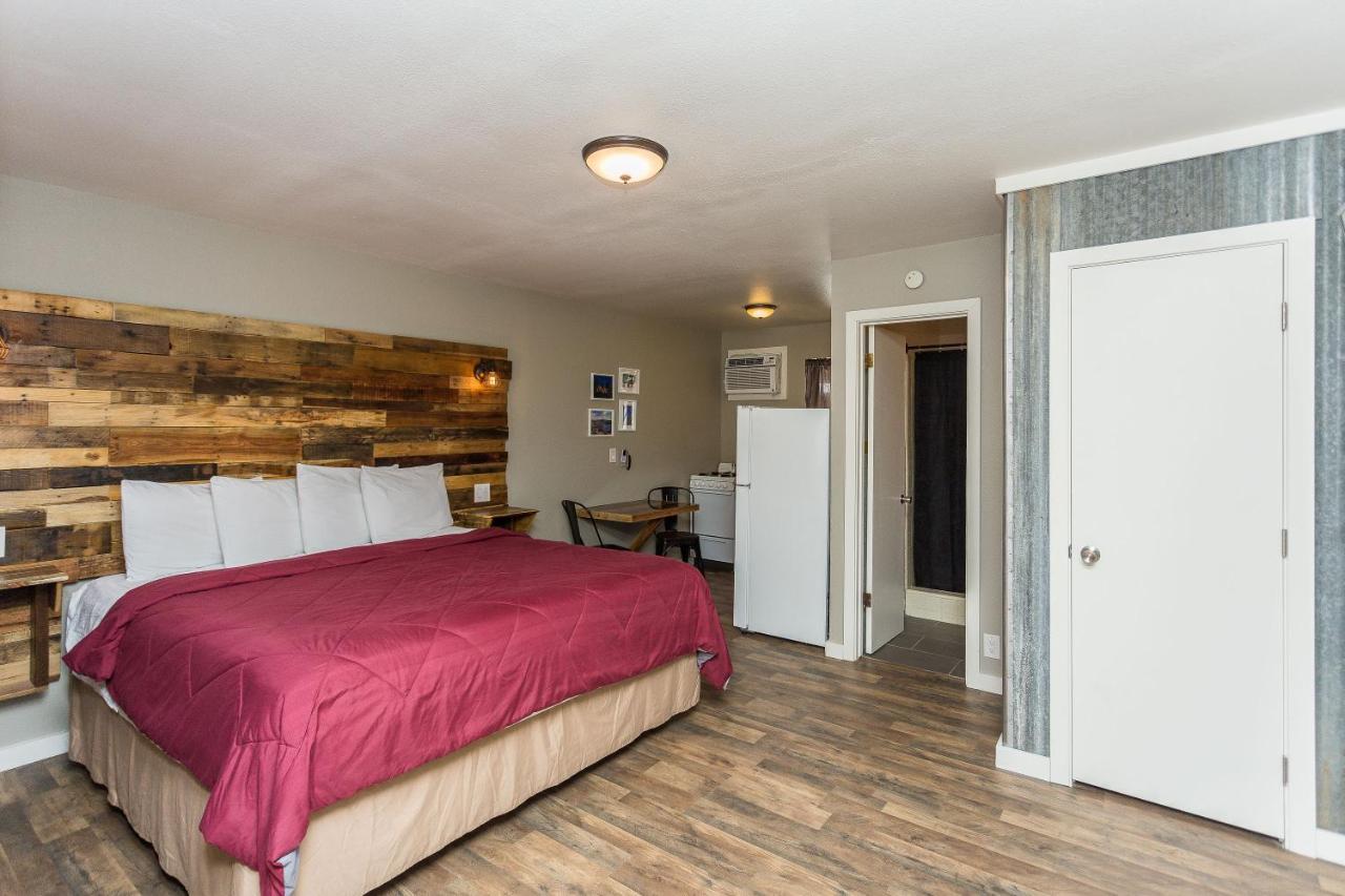 Apple Creek Lodge Prescott